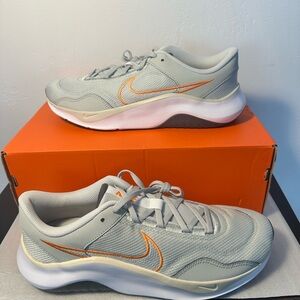 Nike Legend Essential 3 NN in Orange and Gray